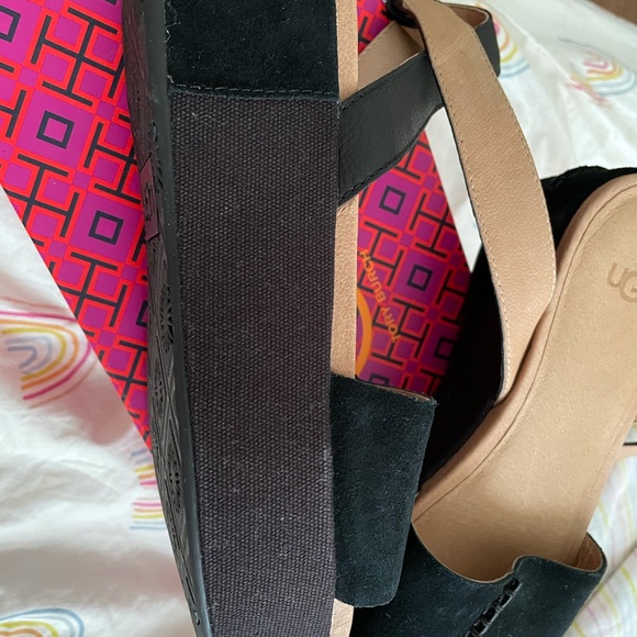 Ugg Chapala platform wedge - Picture 2 of 4